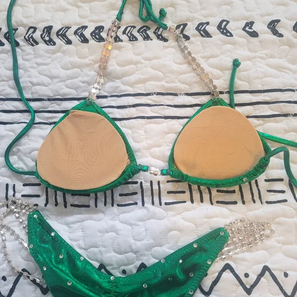 Ravish Sands competition bikini